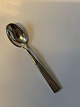 Champagne 
#Mokkaske i 
#Sølv
Længde 9,3 cm 
ca
Pæn og 
velholdt stand