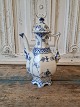 Royal 
Copenhagen Blue 
fluted full 
lace mocha jug 
No. 1030, 
Factory first
Height 21.5 
cm.
