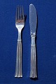 Regent 
versilberg 
Besteck. 
Set 
Essbesteck:
* Tafelgabel 
19,5cm, 
Tafelmesser 
21cm
Beide Teile 
...