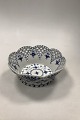 Royal 
Copenhagen Blue 
Fluted Full 
Lace Fruit bowl 
No 1061. Måler 
9cm / 3.54 inch 
high and 23cm 
...