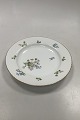 Royal 
Copenhagen Art 
Nouveau 
Halflace Dinner 
Plate
Measures 
25,3cm / 9.96 
inch 
Has gold wear