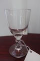 Antik schönes 
Glas für 
Weisswein - 
schönes Form
Um 1880
In gutem 
Zustand
Varennr.: 
4-02591