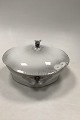 Royal 
Copenhagen 
Midsummernightsdream 
Old Lidded Bowl 
No 1370 / 10007
Designed by 
Arnold Krog. 
...