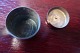 Alter Behalter 
für den Fadern
Schön und 
prachtisch aus 
Messing gemacht
H: 3cm
Diameter: ...