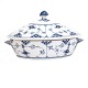 Royal 
Copenhagen blue 
fluted half 
lace tureen 
#622
L: 28cm