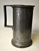 Messbecher aus Zinn, Dänemark, 19. Jahrhundert. Mit Anpassungsstempeln. Stempel.: BPH: 18,5 cm.