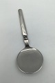 Windsor 
Silver/Steel 
Horsens 
Silversmithy 
Server Measures 
20 cm (7.87 
inch)