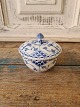 Royal 
Copenhagen Blue 
fluted half 
lace sugar bowl 

No. 657, 1. 
sortering
Height 8 cm. 
Diameter ...