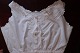 Schöne alte Bluse mit Handarbeit und Knöpfe aus StoffMess:H: Mage-Halsausschnitt ...