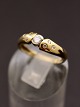 8 carat gold 
ring size 54 
with several 
clear stones 
item no. 532782