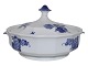 Royal 
Copenhagen Blue 
Flower Angular, 
lidded bowl 
(small tureen).
Decoration 
number ...