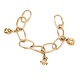 Ole Lynggaard Copenhagen Love Armband aus 18kt Gold mit drei Charms. L: 18cm. G: 
59,7gr