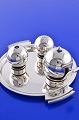 Georg Jensen  
Pyramid Plat de Menage set