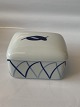 Danild 40 / 
Harlekin Butter 
box
Lyngby 
Porcelain, 
Refractory
Size 12 x 10 
cm.
Height 8.5 ...