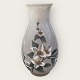 Bing & Gröndahl, Vase mit Blumen #8659 - 368, 26cm hoch, 13cm Durchmesser (unten), 1. Sortierung ...