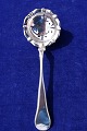 Dänisch 
Tafelsilber 
Besteck dänisch 
Silberbesteck
Zucker 
Streulöffel aus 
13 1/3L 
Silber(= 826 
...