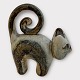 Bornholmer 
Keramik, 
Søholm, 
Stehende Katze, 
10 cm breit, 12 
cm hoch, Design 
Joseph Simon 
*Guter ...