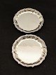 A pair of 
silver-plated 
wine trays