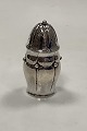 Evald Nielsen 
Silver Salt and 
Peber Shaker 
Measures 8cm / 
3.15 inch
Weight is 50 
gram / ...