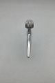 Georg Jensen 
Sterling Sølv 
Cypres 
Sildegaffel
Måler 18,3cm / 
7.20 inch