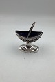 Antique French 
Silver Salt 
Cellar with 
handle and 
incert
Measures 9,3cm 
wide og 7,1cm 
high / ...