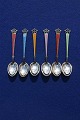 Set von 5 
Moccalöffel aus 
Sterling Silber 
925 mit 
Emaille. Alle 
sind in sehr 
gutem ...