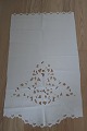 Paradestück
Schönes altes 
Paradestück mit 
weisser 
Stickerei - 
handgemacht mit 
Vogel-Motiv
Ein ...