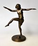 Dänischer 
Künstler (20. 
Jahrhundert): 
Tanzende Frau. 
Bronze. Auf 
rundem Fuß. 
Signiert: RK: 
H.: ...