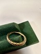 Pandora 
Timeless Papst 
einreihig. Der 
Ring ist mit 
14-karätigem 
Gold vergoldet. 
besteht aus ...