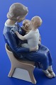 Bing & Gröndahl 
Porzellan 
Figur. B&G Eine 
glückliche 
Familie Nr. 
2262. Höhe 20 
cm. Tadelloser 
...