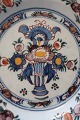 Antikke Delft 
Tallerken
3 selten 
gleich, 
handgemacht
Polykrom 
dekoriert
U.a mit Wase 
und ...
