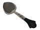Ornamental 
silver
Cake spade 
with ebony from 
1924