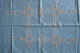 An altes 
Tischtuch
Mit Stickerei 
in weiss, - 
handgemacht
Um 124cm x 
114cm
In gutem ...