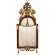 Louis XVI 
Nussbaumspiegel 
mit 
Vergoldungen
Altona um 1770
H: 112cm. B: 
46cm