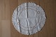 An altes 
Tischtuch
Mit Stickerei 
in Weiss, - 
handgemacht
Durch: 49cm  
In gutem ...