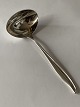 Columbine Gravy 
Spoon Silver 
Spot
Length 18 cm
Produced at 
Copenhagen's 
Ske-Fabrik
Nice used ...