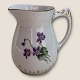 Bing & 
Gröndahl, Viol 
( 
Sumpfveilchen), 
Milchkännchen 
#303, 10 cm 
hoch *Guter 
Zustand*