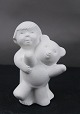 Marbell, 
Belgien. 
Kind mit 
Teddybär, weiße 
Steinkunstfigur 
in sehr gutem 
Zustand.
H 10cm
