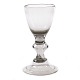 Norwegisches 
Glas vom 
Glaswerk 
Nøstetangen um 
1770. H: 17cm