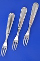 Perle 
Silberbesteck 
Georg Jensen 
Silber.
830er Silber. 
Das 
Silbebesteck 
Rope/Perle 
wurde ...