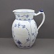 Royal Copenhagen,musselmalet riflet porcelæn;Kande med hank, #450. ...