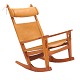Hans J. Wegner 
Schaukelstuhl 
sehr schön 
patiniert
Eiche und 
Leder
H: 102cm