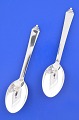 Georg Jensen 
Sterling Silber 
Pyramide 
Besteck. 
Entwurf : 
Harald Nielsen 
in 1927. 
Pyramide ...