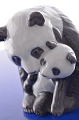 Königliche 
Porzellan 
Figur, Royal 
Copenhagen 
Panda mit 
Jungen nr. 666. 
Höhe 13 cm. 
Tadelloser ...