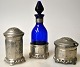 Andersen, Just 
(1884 - 1943) 
Dänemark: 
Sammlung von 
Pfefferstreuern, 
Senfschale und 
Essigflasche 
...