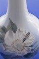 Royal 
Copenhagen 
Porzellan Vase  

Blumendekor, 
nr. 1659-43. 
Höhe 19,5 cm. 
Tadelloser 
Zustand, ...