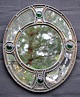Ovaler Spiegel, 
Jugendstil, ca. 
1900, Dänemark. 
Mit eingelegtem 
farbigem Glas 
und grünem Glas 
...