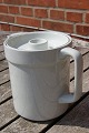 Blaukant oder 
Blaakant 
Fayence 
Geschirr von 
Alumina und 
Royal 
Copenhagen, 
Dänemark. 
Königlich ...