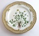 Royal 
Copenhagen 
Flora Danica. 
Mittagessen 
Platte mit 
durchbrochener 
kante. Entwurf 
# 3554. ...