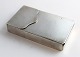 Michelsen. 
Silberdose mit 
Federverschluss 
(830). Länge 8 
cm. Breite 4,7 
cm. Höhe 1,9 
cm. ...